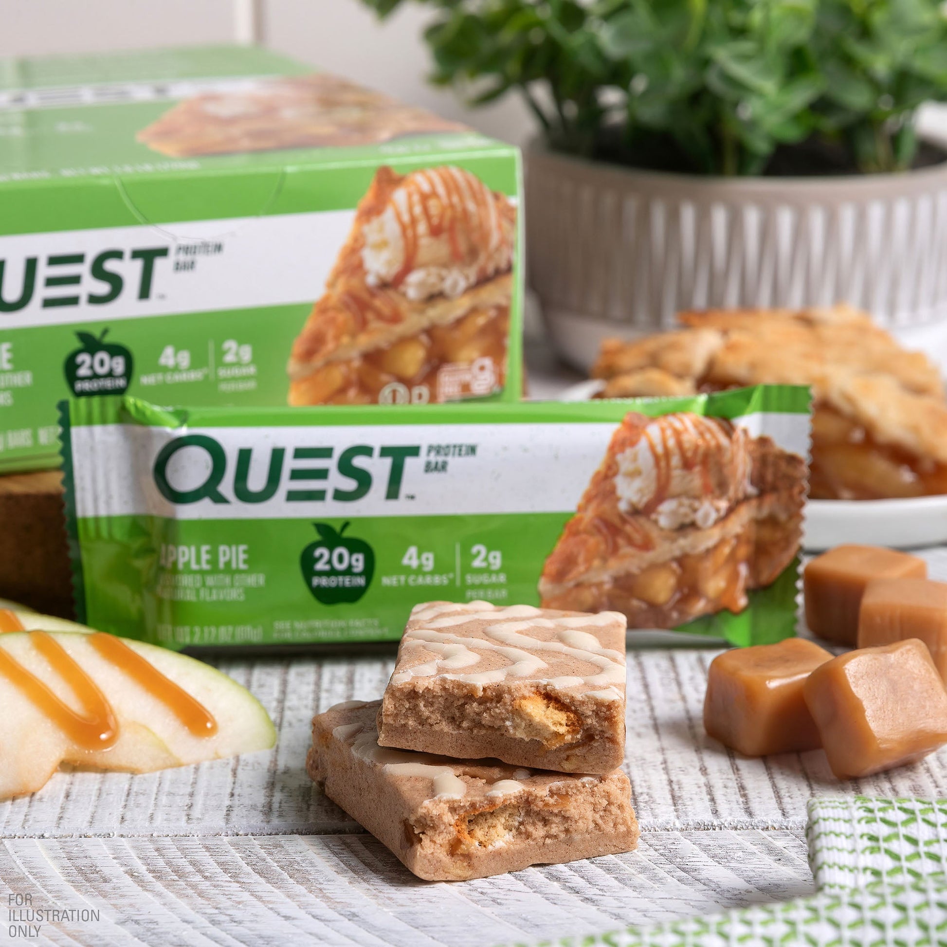 apple-pie-protein-bars-z5 qst-000647-apple-pie-protein-bars_4.jpg
